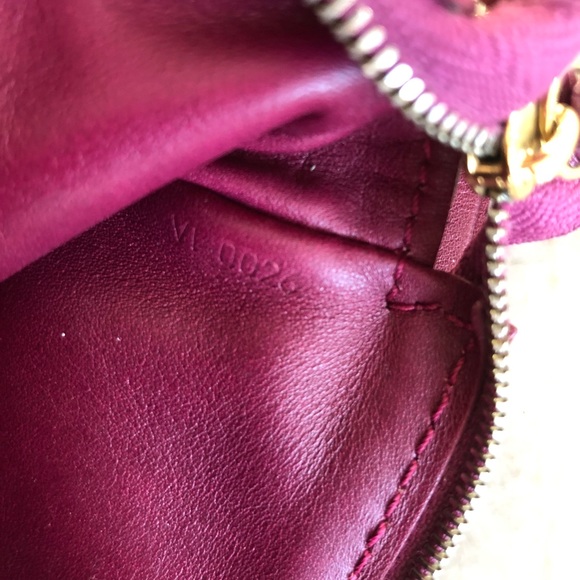 $700 LouisVuitton Fuchsia Monogram Charms Pochette - Picture 6 of 6